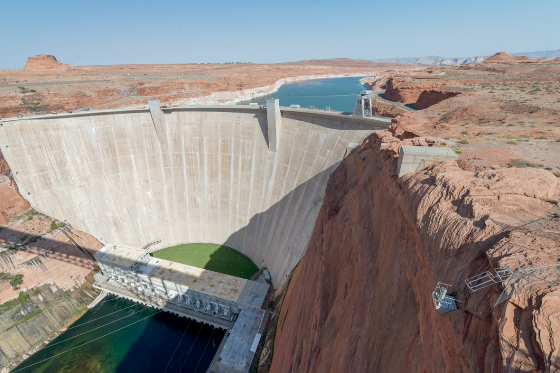 Shlomo Neuman - Glen Canyon Dam and Lake Powell