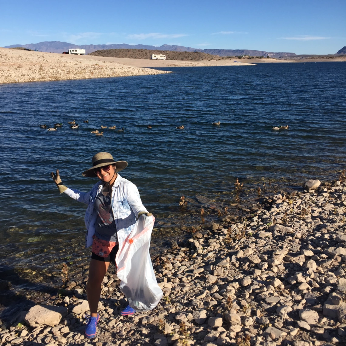 Willie Sommers - Lakeside cleanup fun - Phoenix 2017