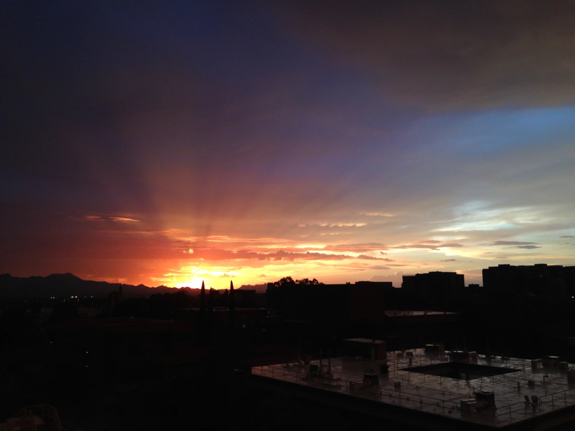 Zhang Daile - Crepuscular rays - Tucson 2017