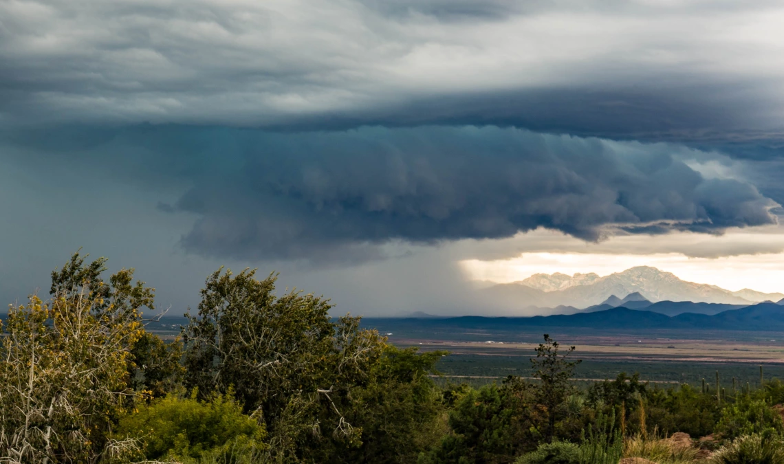 Liz Kemp photo of dark storm clouds