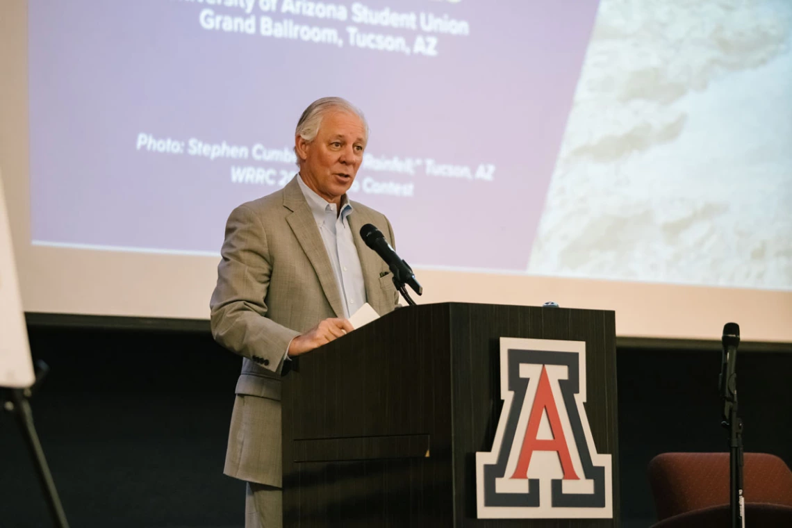 UArizona president Robbins