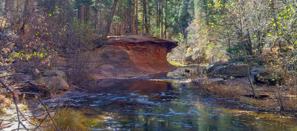 Rocky ledge Oak Creek Sedona